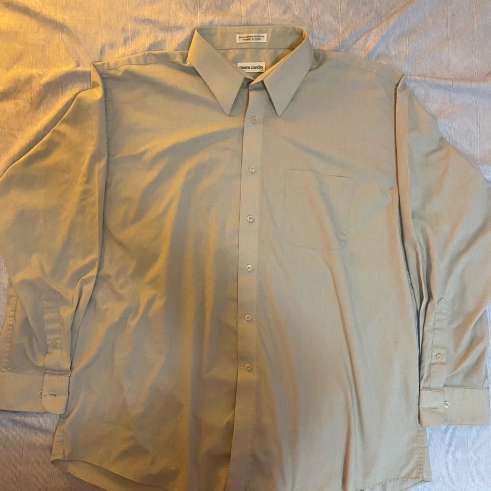 Men’s Pierre Cardin long‎ sleeve button down shirt, light green 17 1/2.  34/35